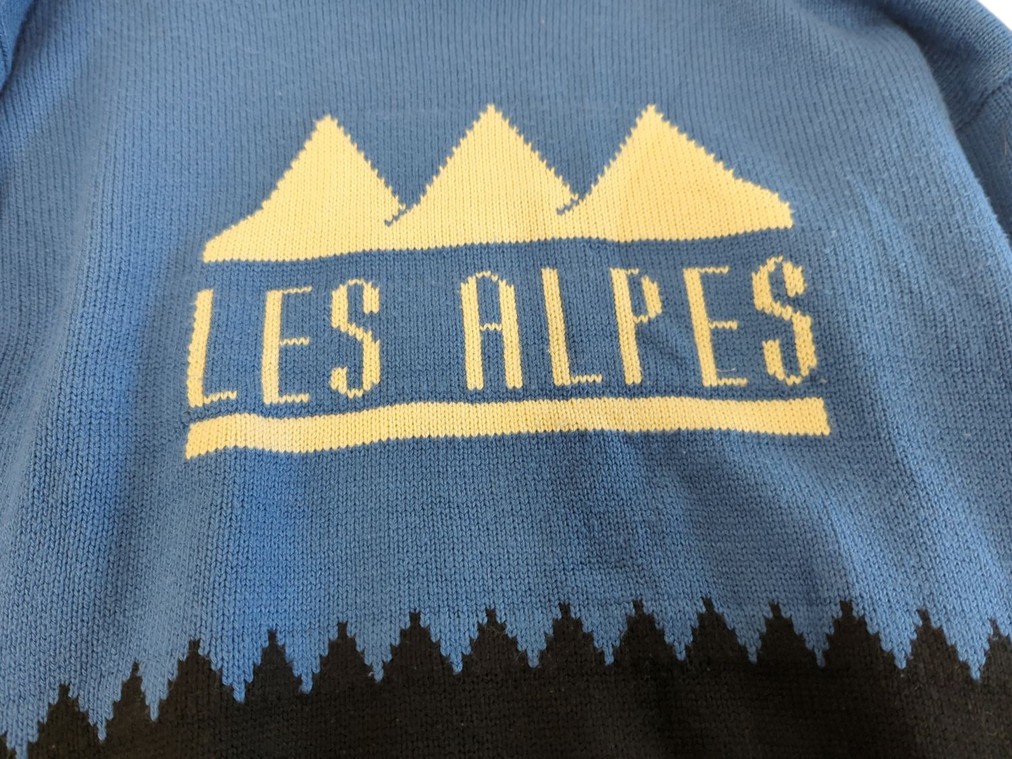 Cedar Wood State Les Alpes Blue Knitted Sweater - Size M