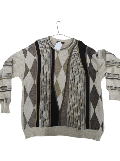 Patterned Crew Neck Sweater with Diamond Design