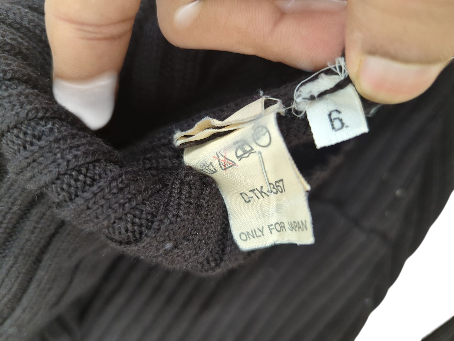 Sportmax Black Ribbed Sweater - Size 6 - Made in Italy