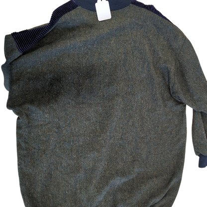 Ireland Exclusive Waldbusch Men's Green Wool Sweater with Navy Trim