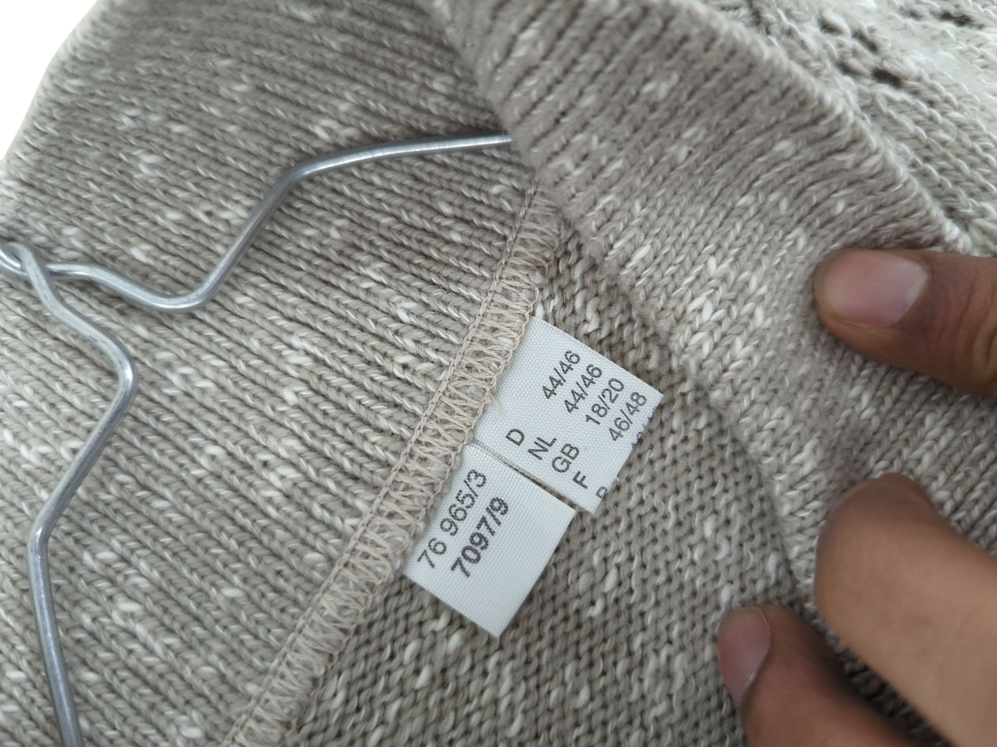 Beige Knit Sweater with Collar - Size NL 44/46