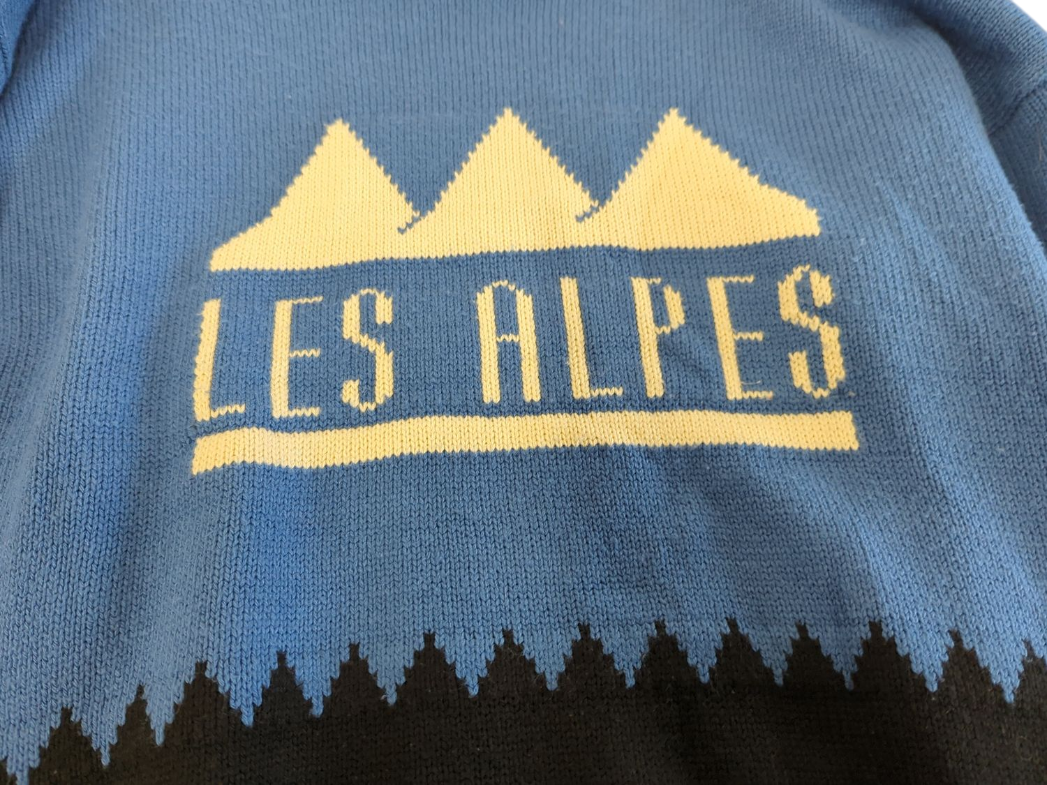 Cedar Wood State Les Alpes Blue Knitted Sweater - Size M