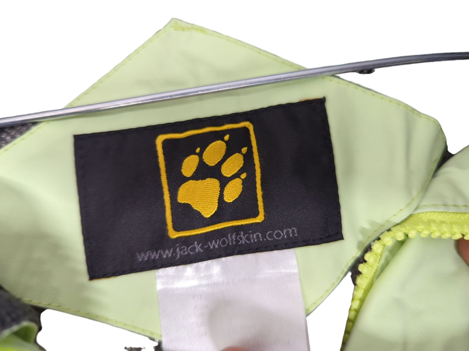 Jack Wolfskin Light Green & Grey Windbreaker Jacket