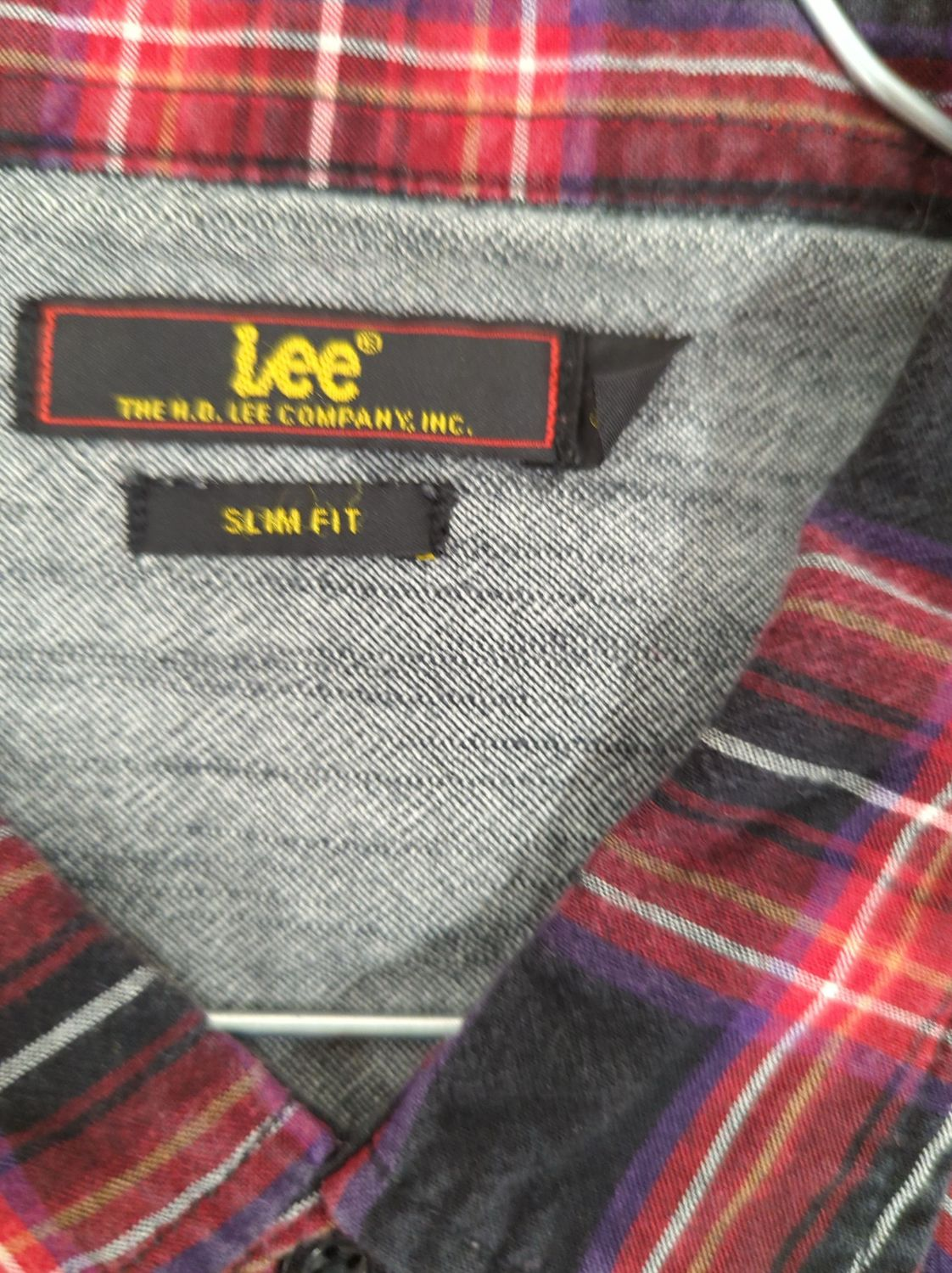 Lee Red & Black Plaid Flannel Button-Down Shirt - Slim Fit