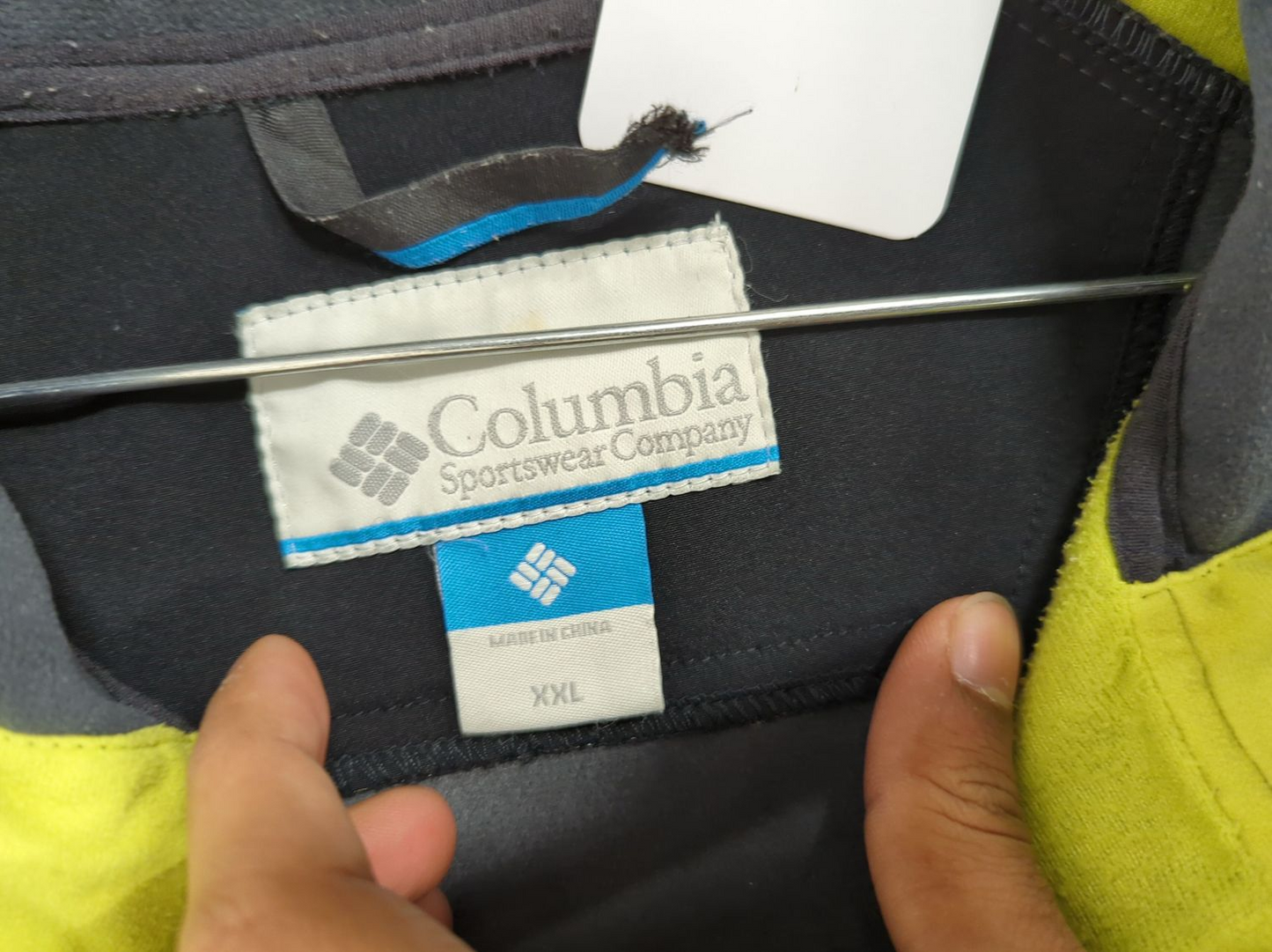 Columbia Black Windbreaker Jacket with Yellow Accents - Size XXL