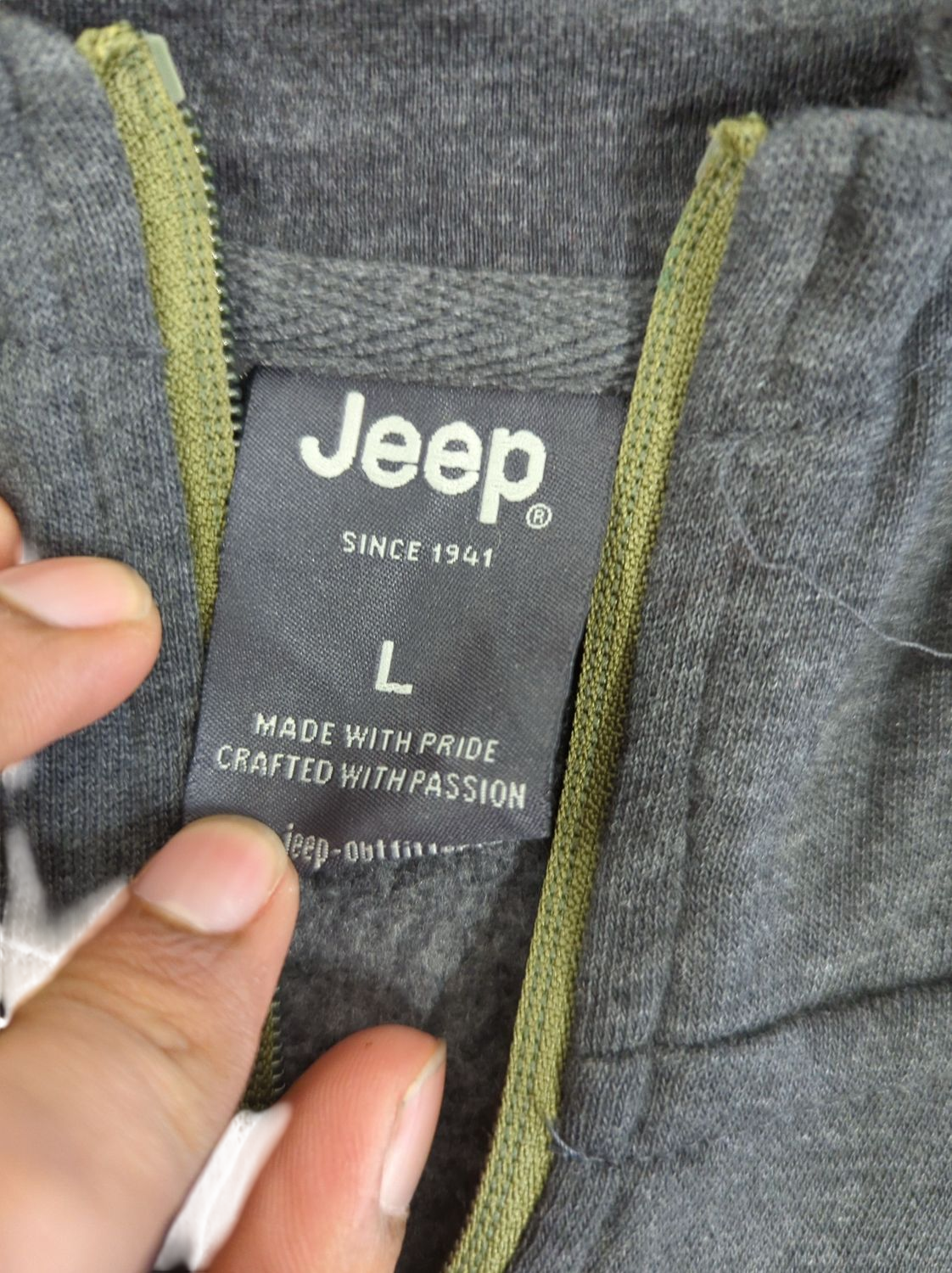 Jeep Grey Windbreaker Jacket with Olive Trim - Size L