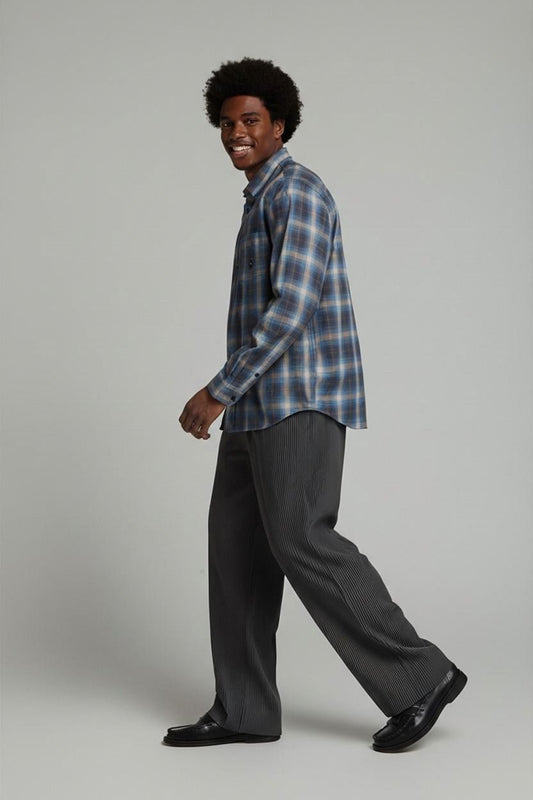 Men's Blue Plaid Button-Down Shirt - Long Sleeve Casual Top