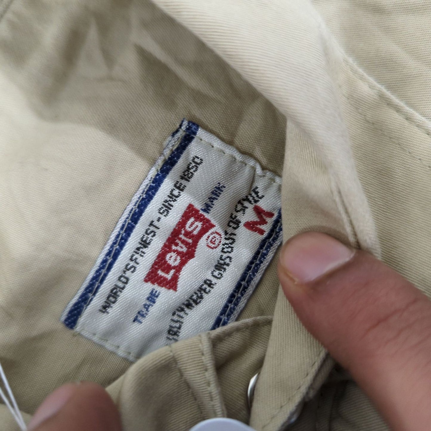 Levi's Beige Button-Down Shirt - Casual Long Sleeve Cotton Shirt