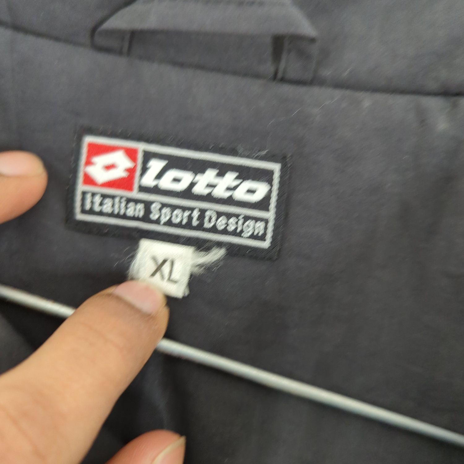 Lotto Black Windbreaker Jacket - Size XL