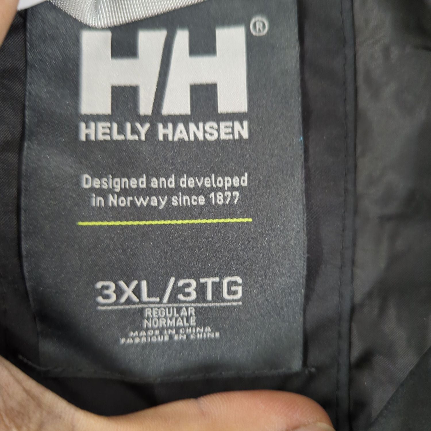 Helly Hansen Black Windbreaker Jacket - Size 3XL