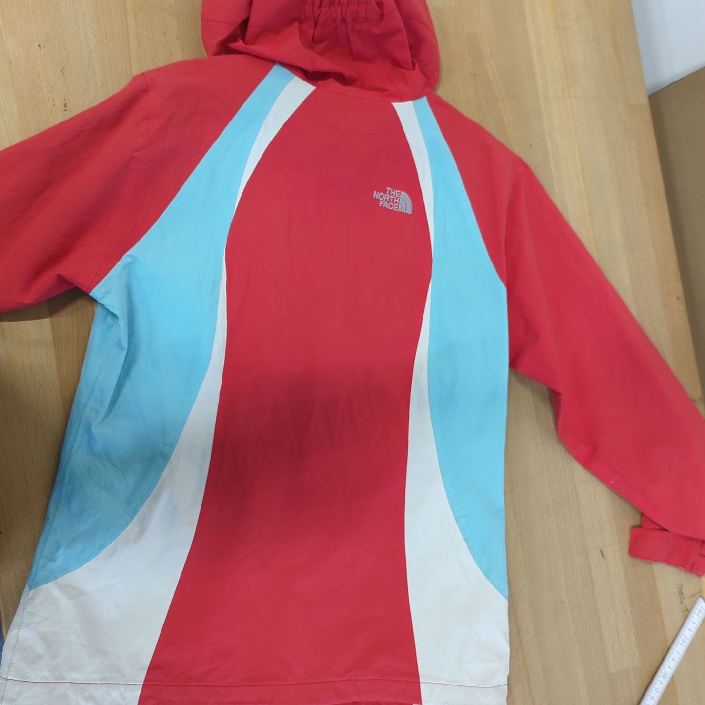 The North Face Red Windbreaker Jacket with Blue & White Panels - Size M