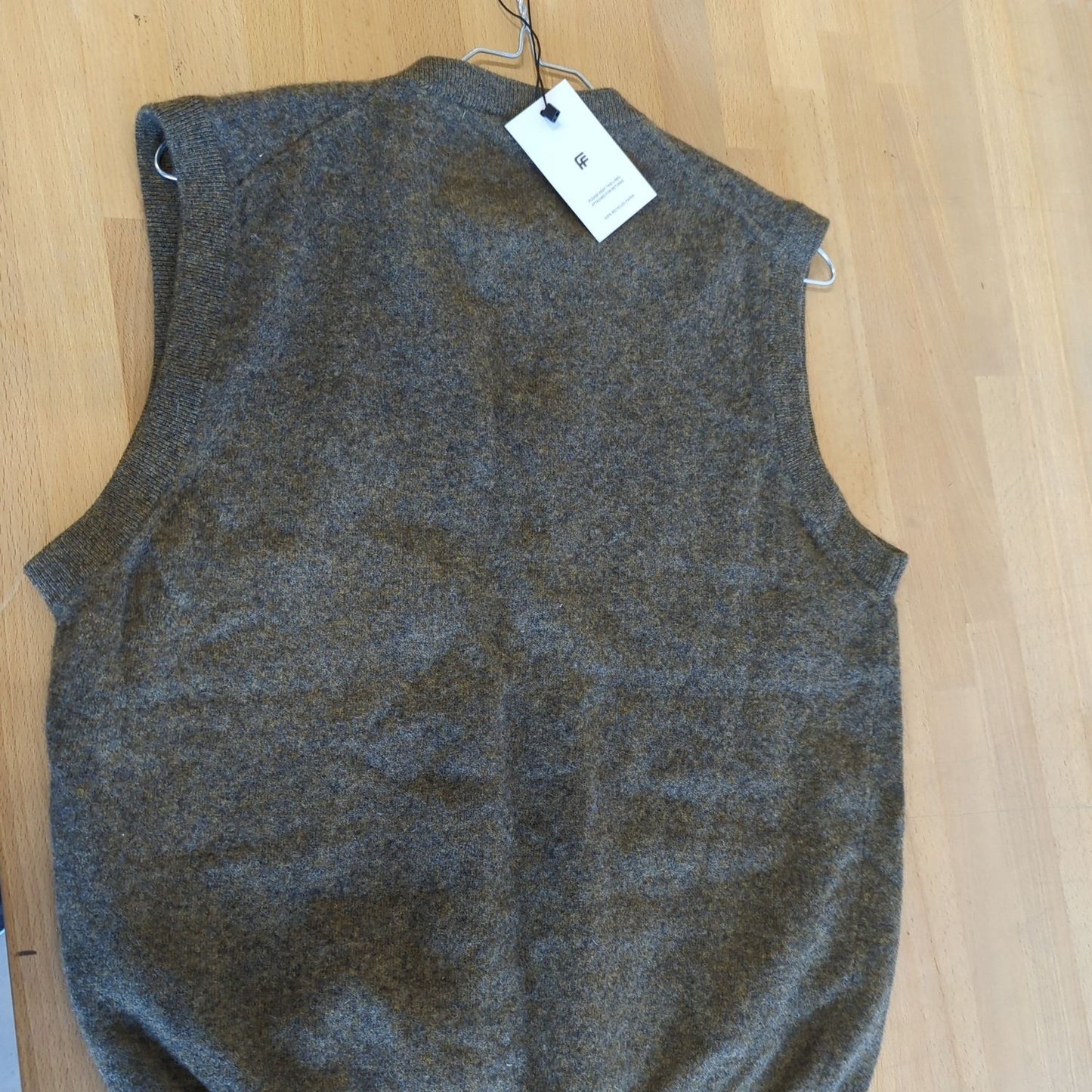 B.Emir Wool V-Neck Sleeveless Sweater Vest - Grey
